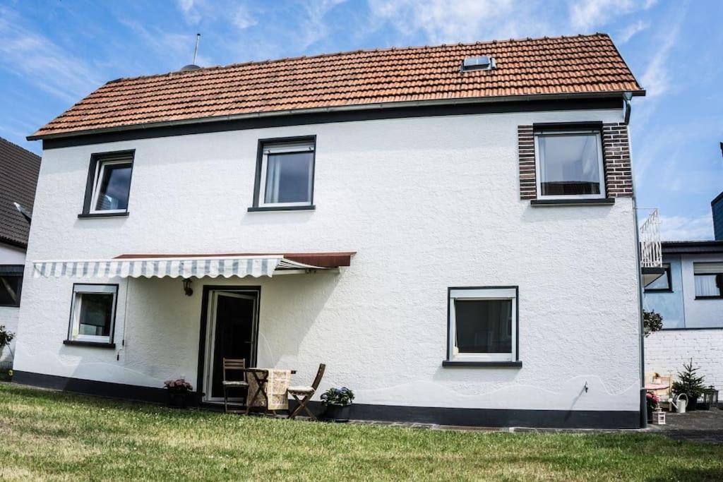 Schoenes Haus Mit Grossem Garten Seligenstadt Eksteriør bilde