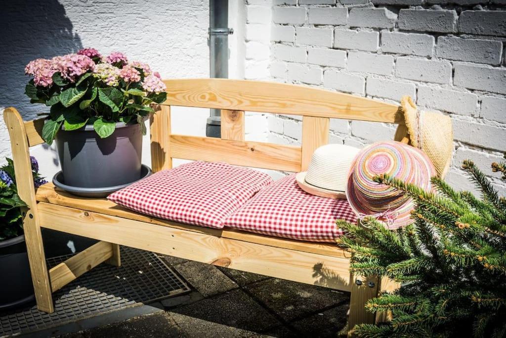 Schoenes Haus Mit Grossem Garten Seligenstadt Eksteriør bilde